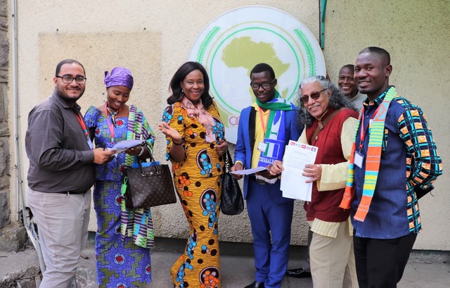 Youth Leaders and Mentors with the Communique for AU leaders